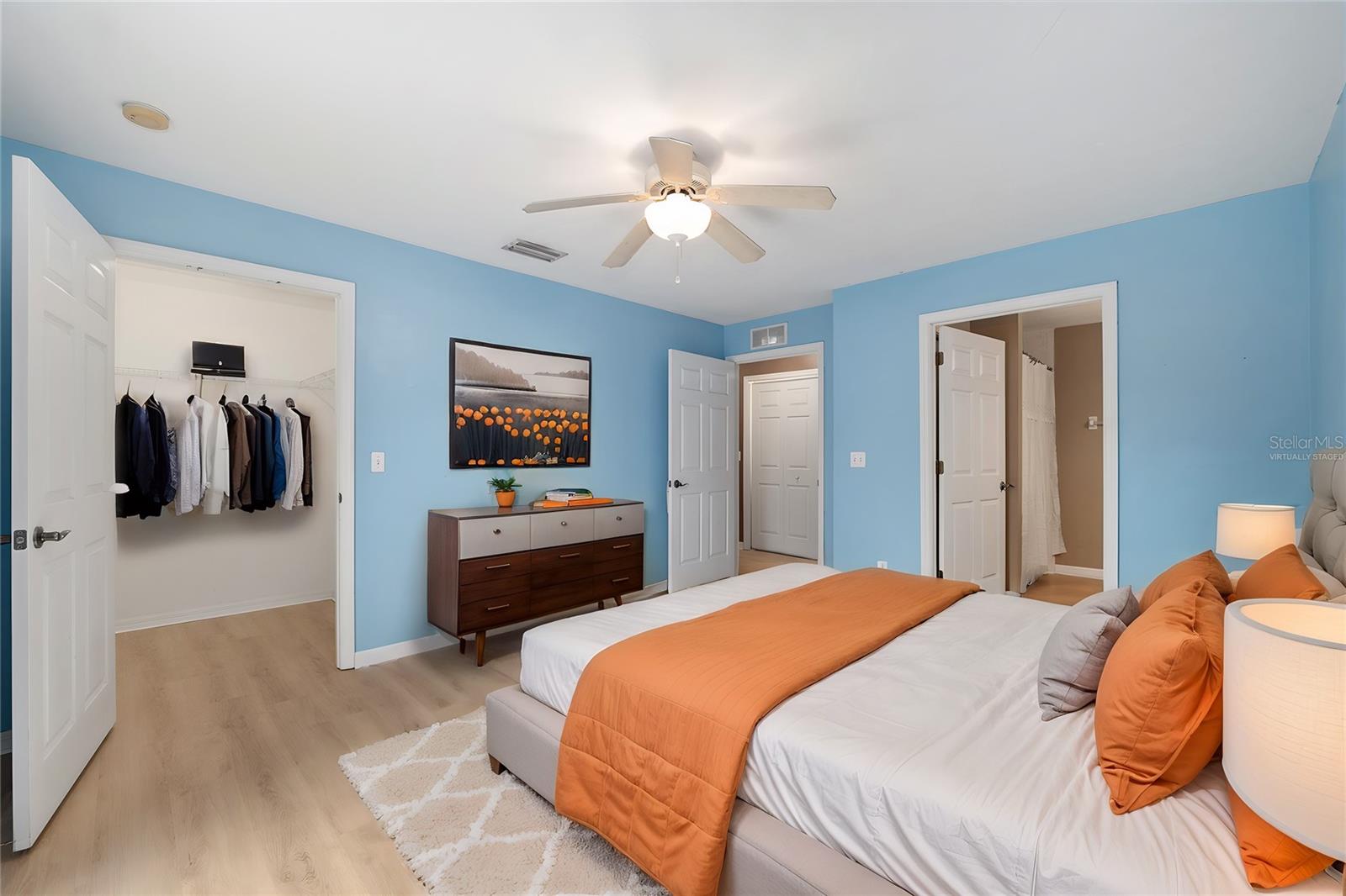 Image 21 of 30 For 4215 31st Drive 204