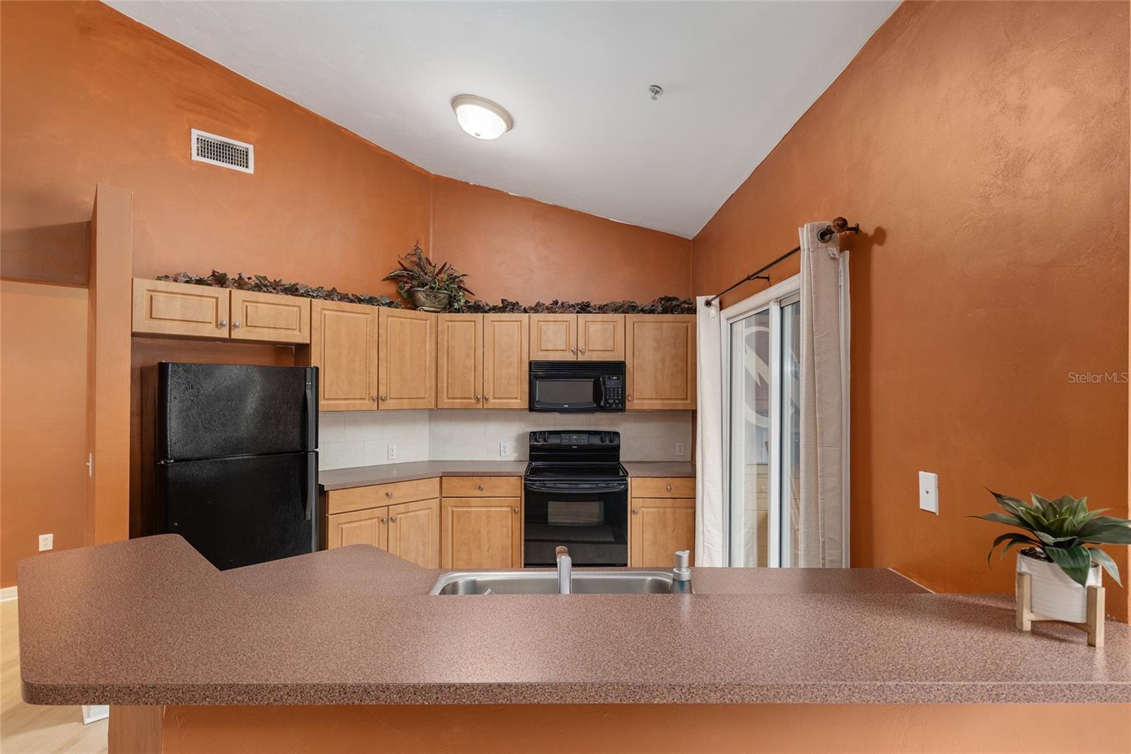 Image 7 of 30 For 4215 31st Drive 204