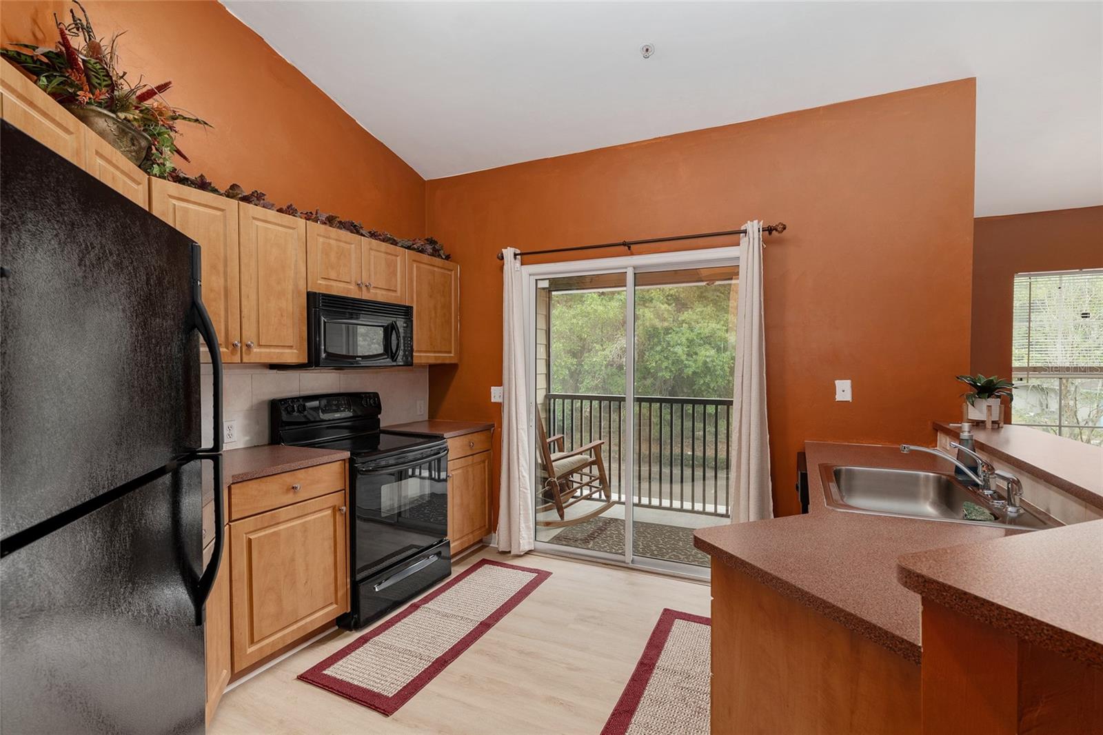 Image 8 of 30 For 4215 31st Drive 204