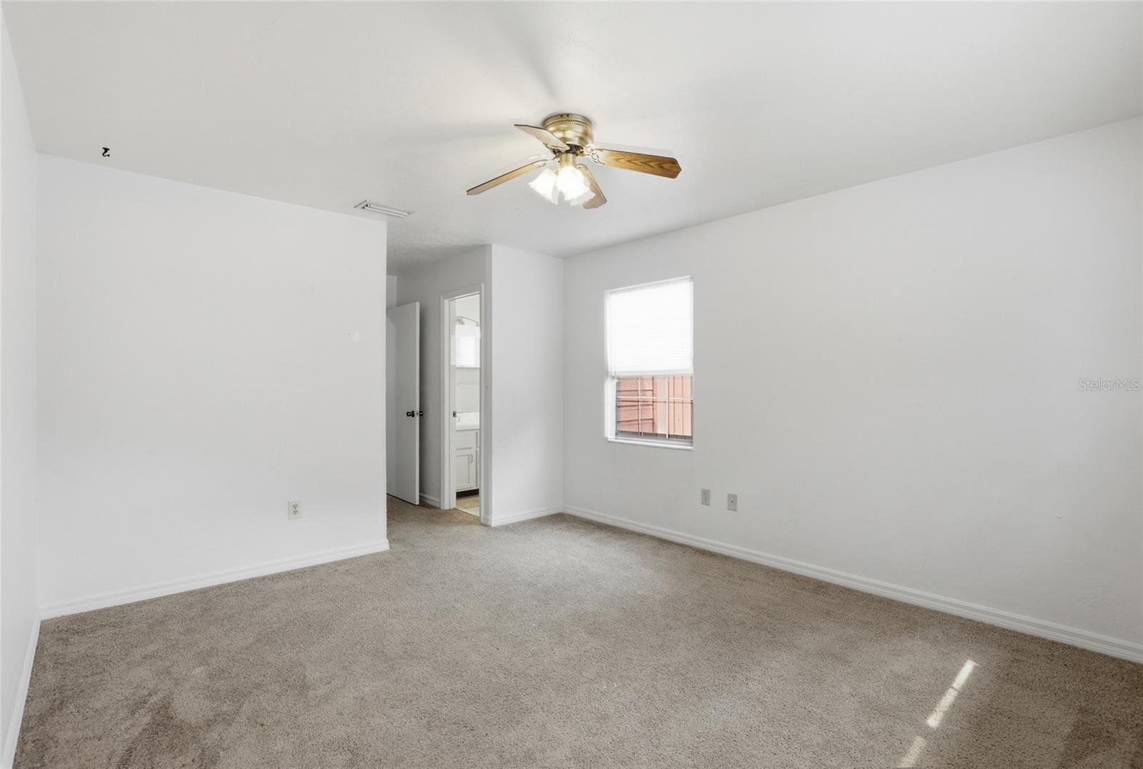 Image 19 of 37 For 826 57th Terrace 120q