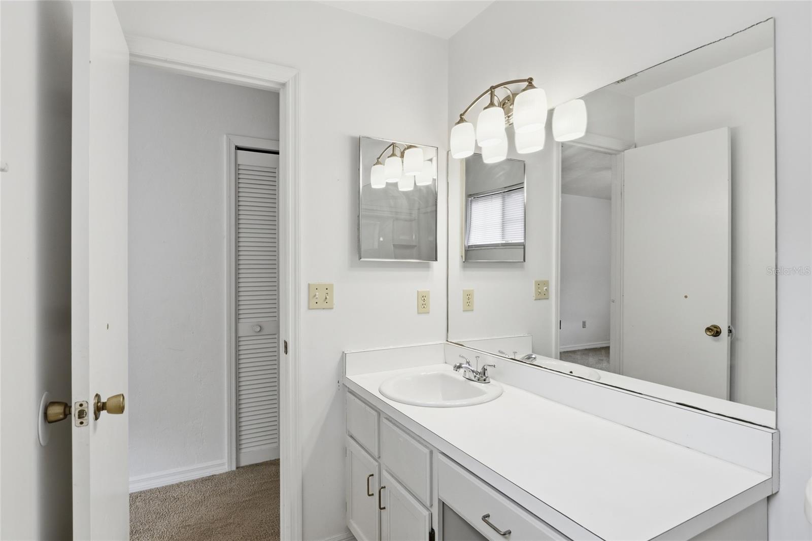 Image 21 of 37 For 826 57th Terrace 120q