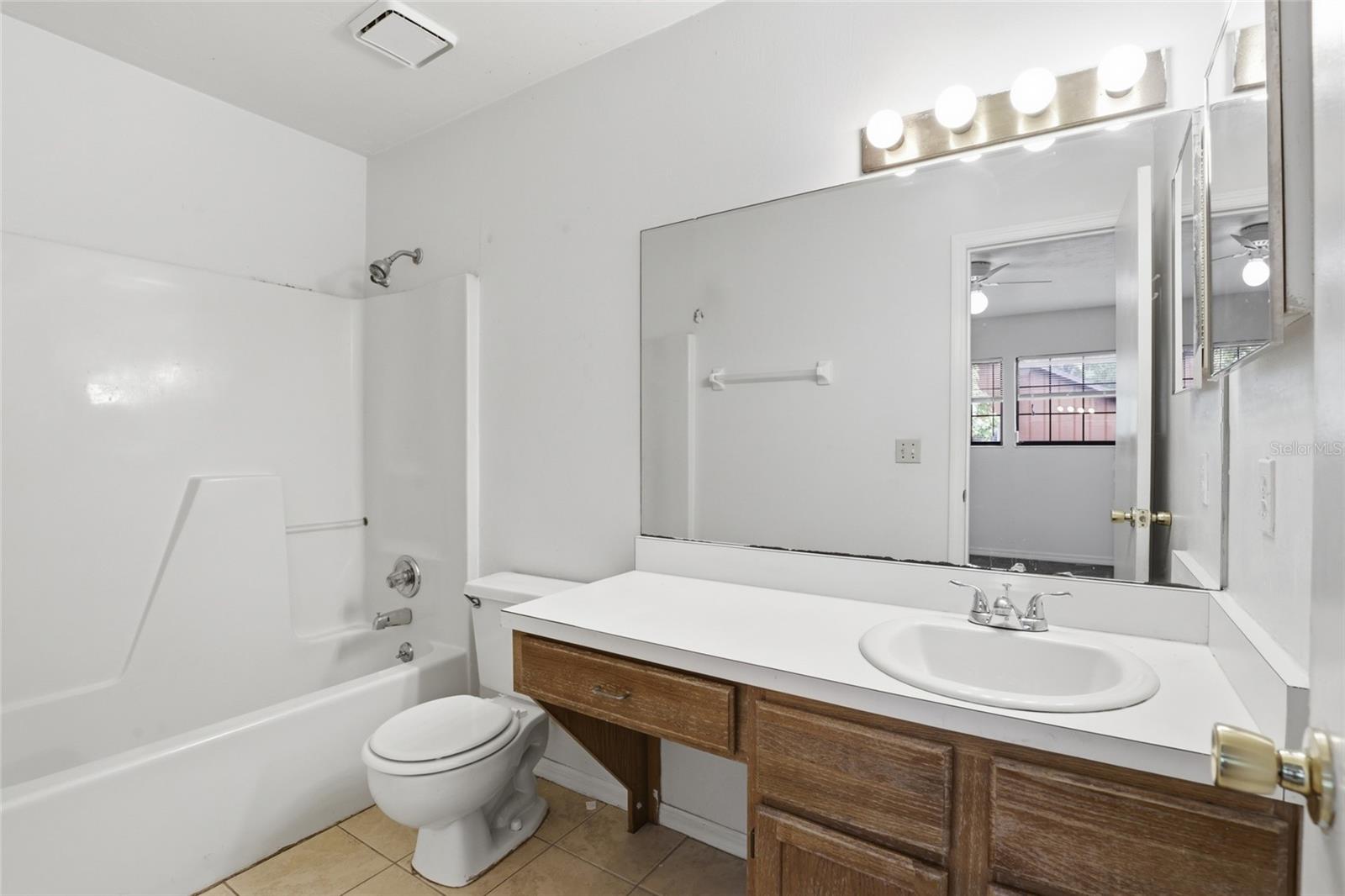 Image 25 of 37 For 826 57th Terrace 120q