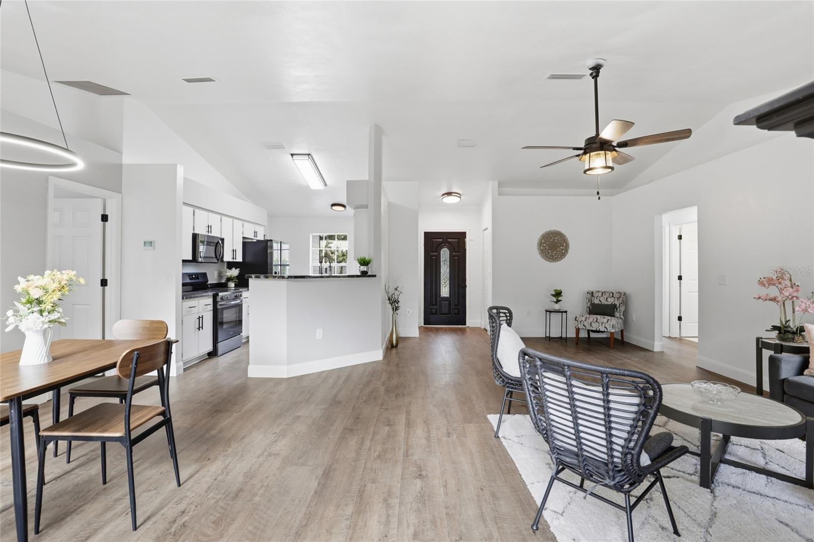 Image 12 of 30 For 6110 38th Terrace