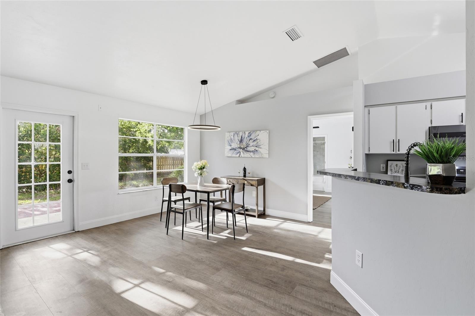 Image 18 of 30 For 6110 38th Terrace