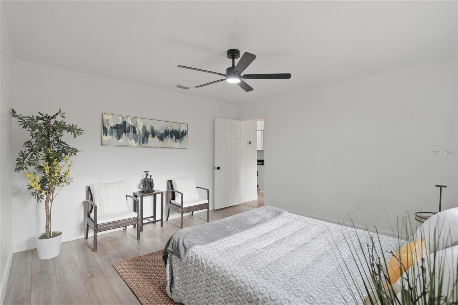 Image 20 of 30 For 6110 38th Terrace