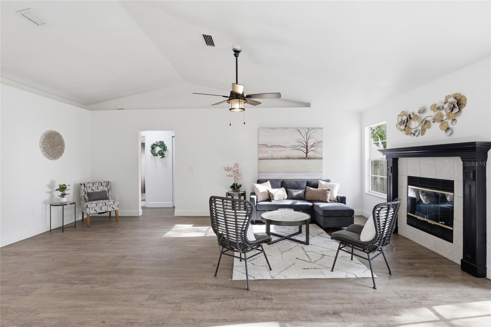 Image 8 of 30 For 6110 38th Terrace