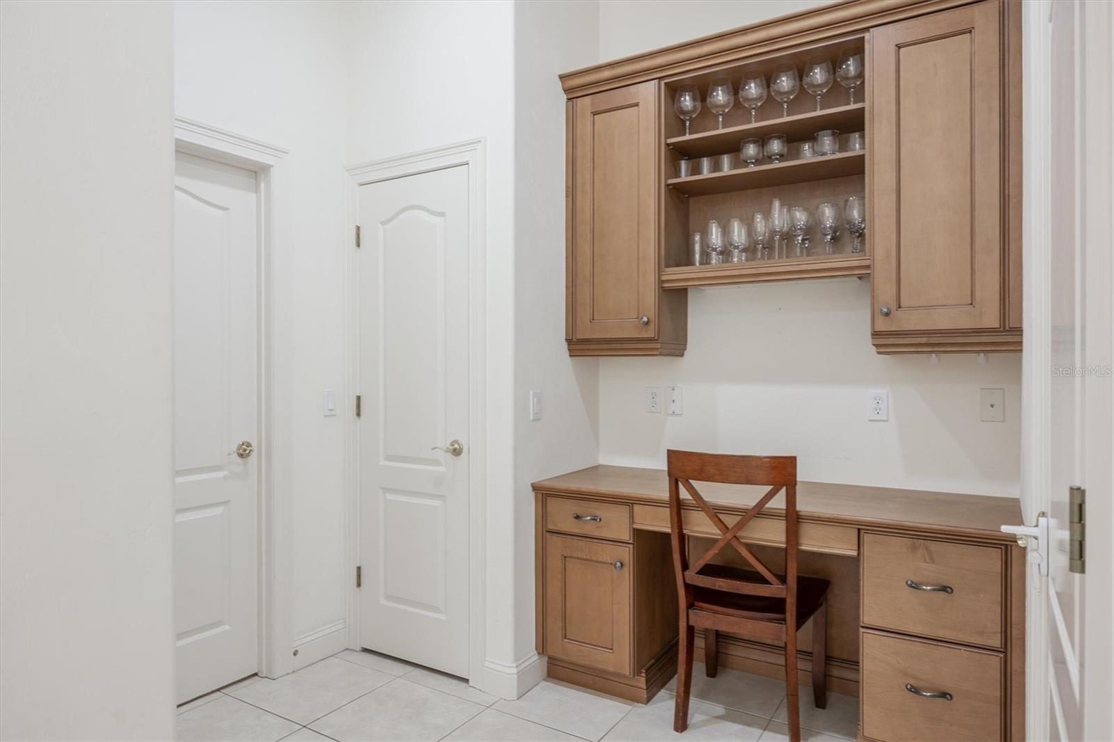 Image 14 of 83 For 4710 58th Street