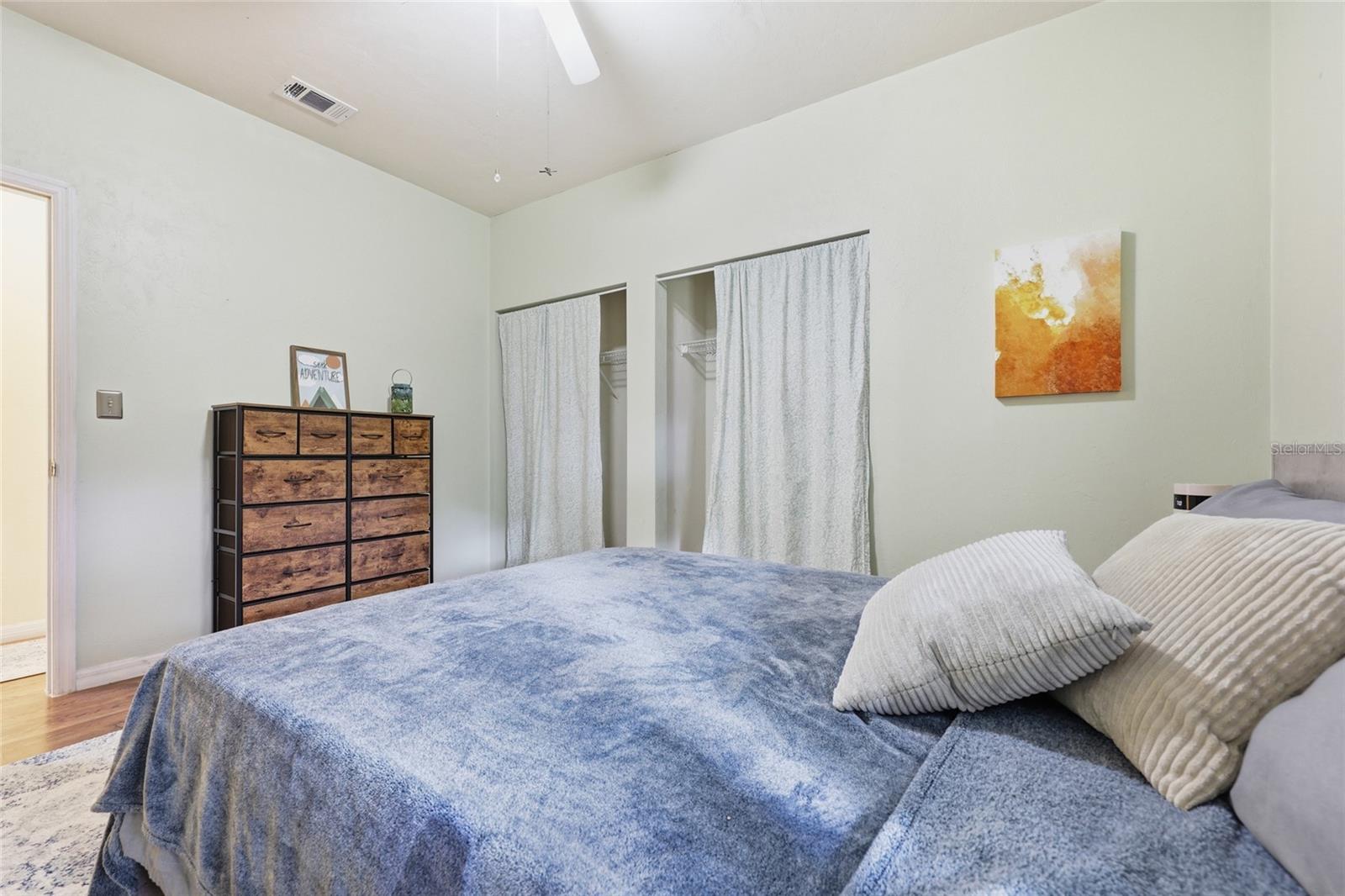 Image 11 of 24 For 637 4th Street