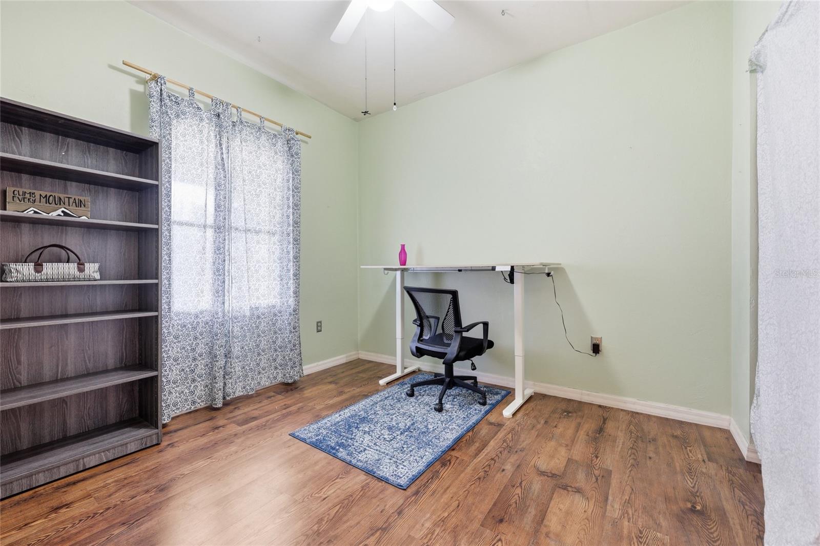 Image 14 of 24 For 637 4th Street