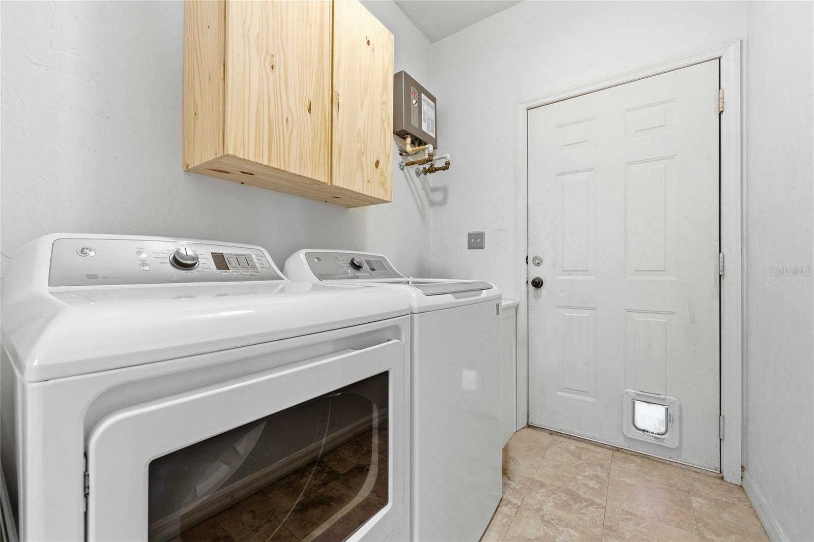 Image 17 of 24 For 637 4th Street