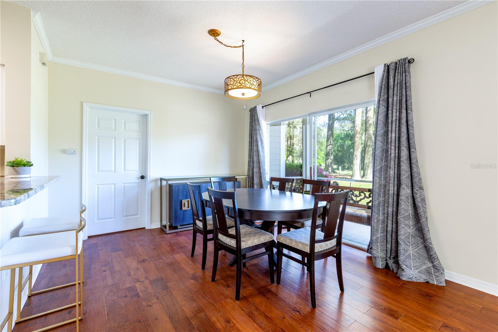 Image 27 of 33 For 10000 52nd Avenue 124