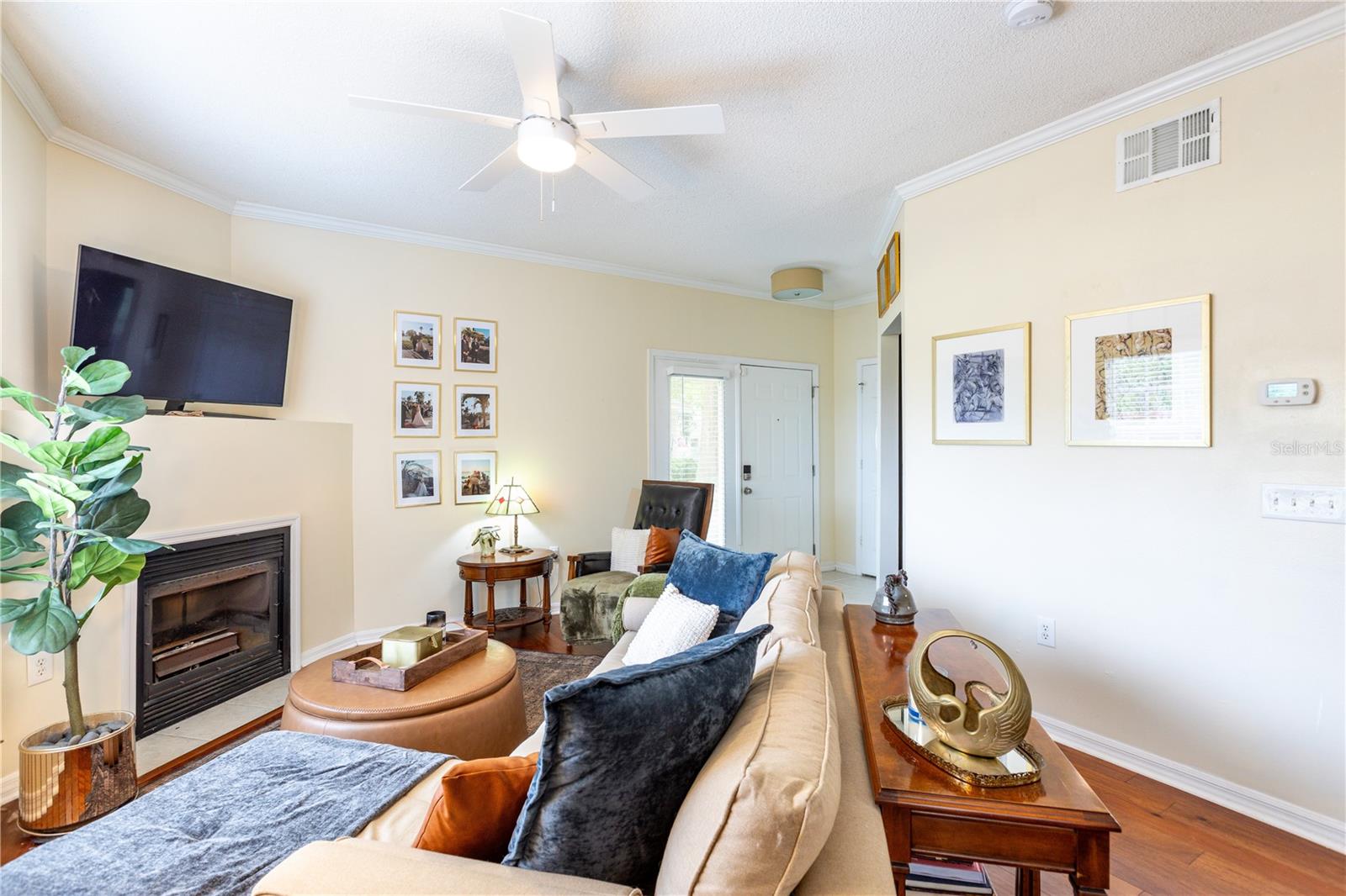 Image 6 of 33 For 10000 52nd Avenue 124