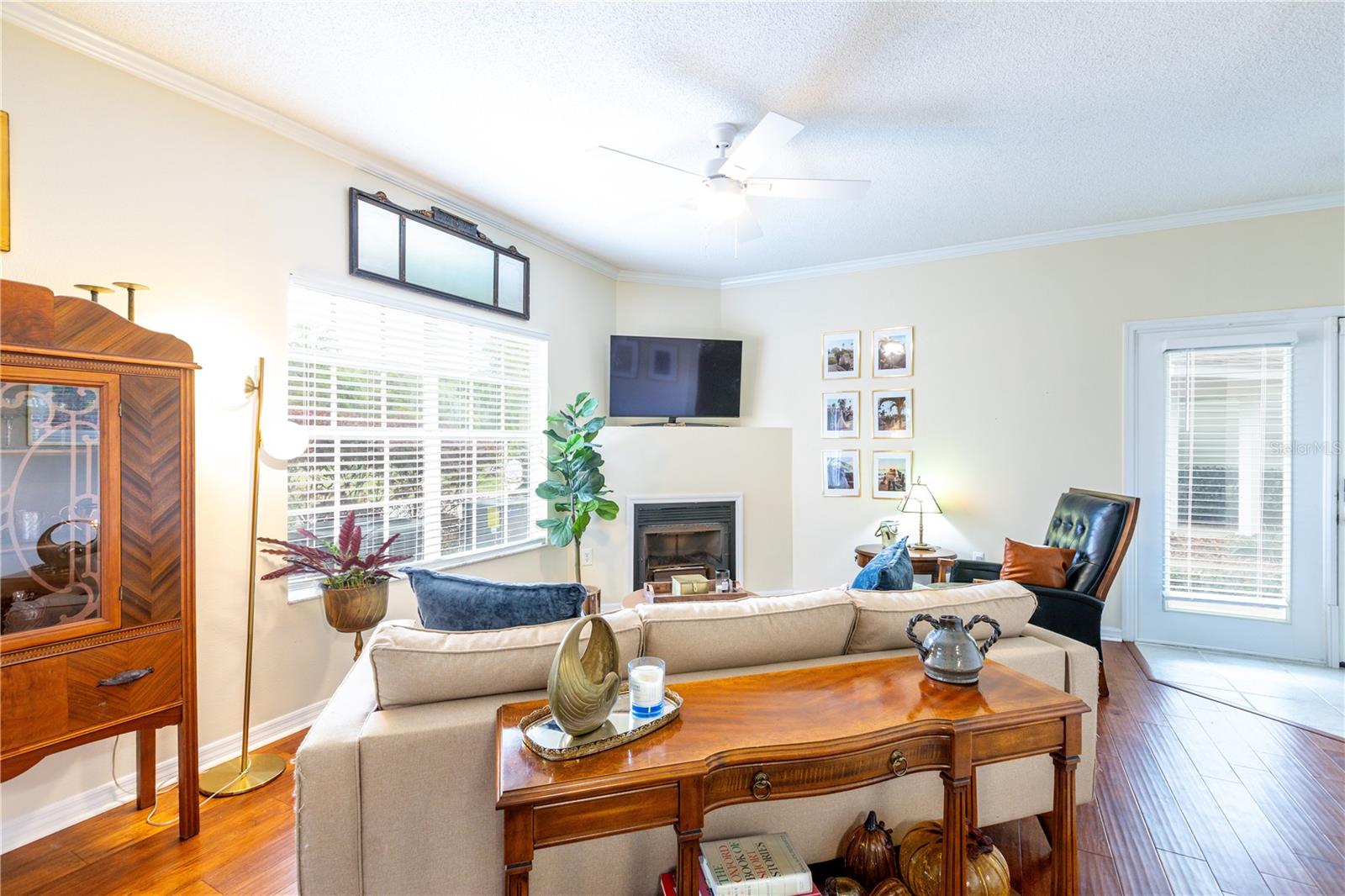 Image 7 of 33 For 10000 52nd Avenue 124