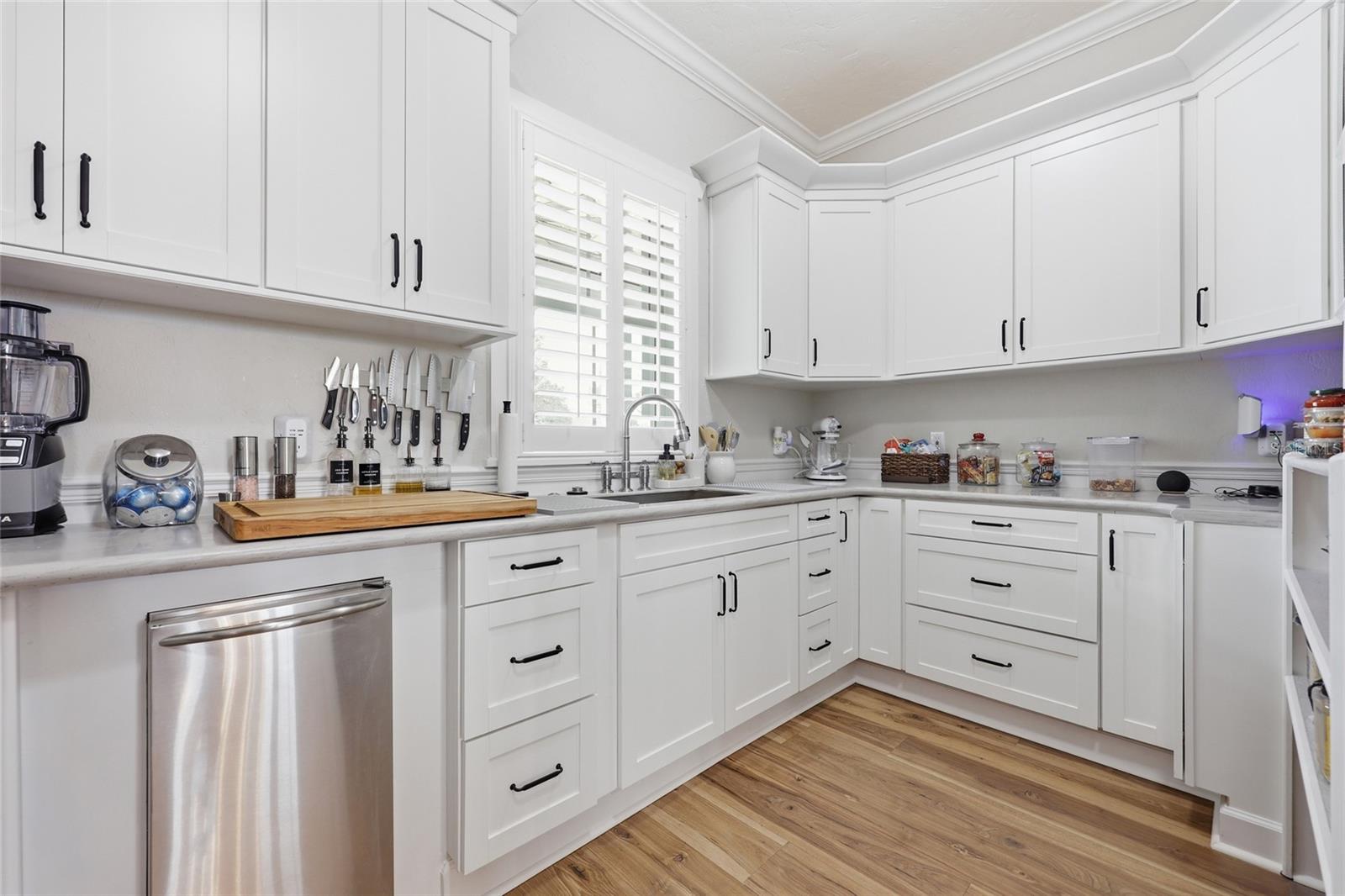 Image 15 of 99 For 11131 Ne 35th Street