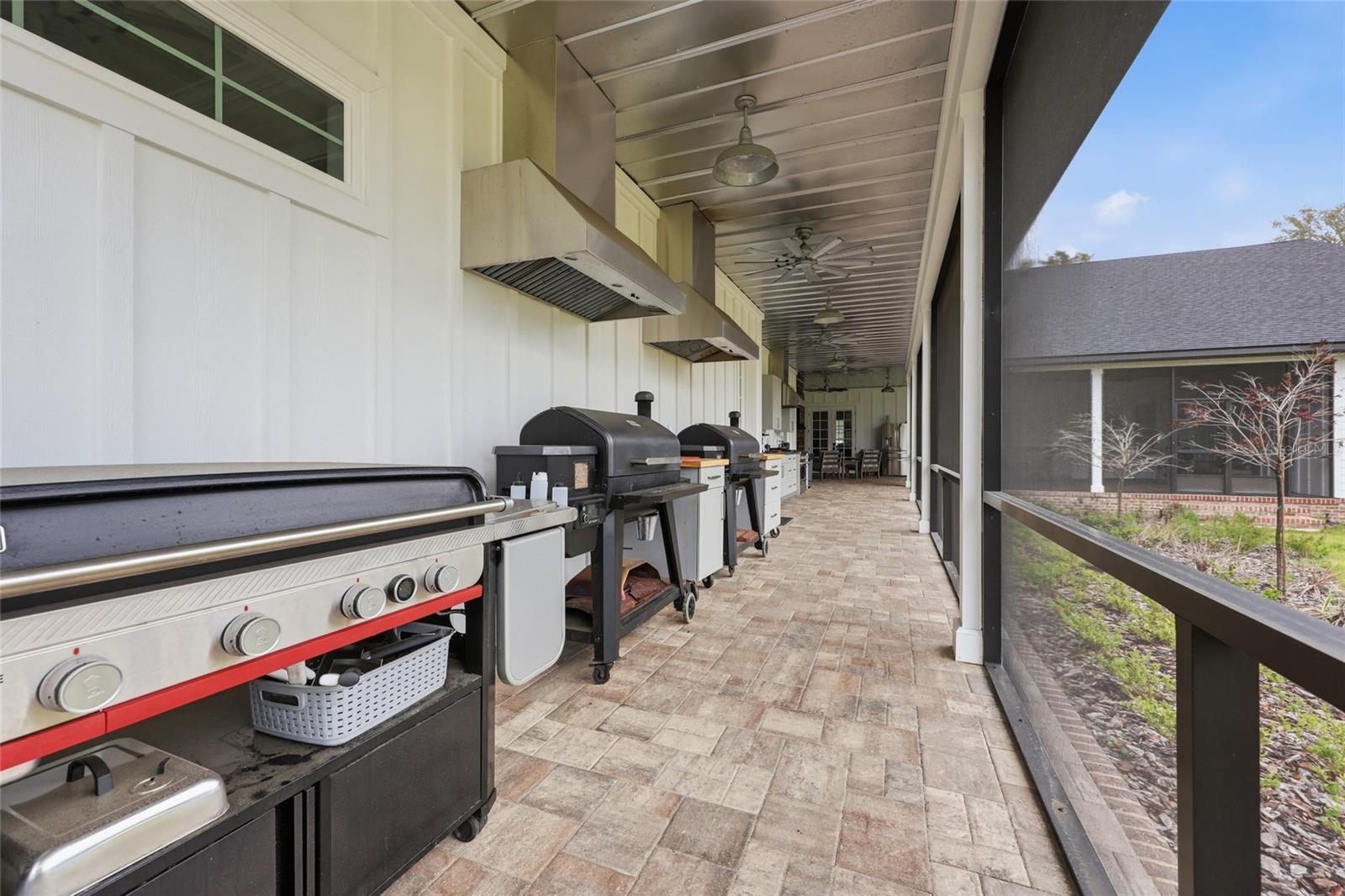 Image 31 of 99 For 11131 Ne 35th Street