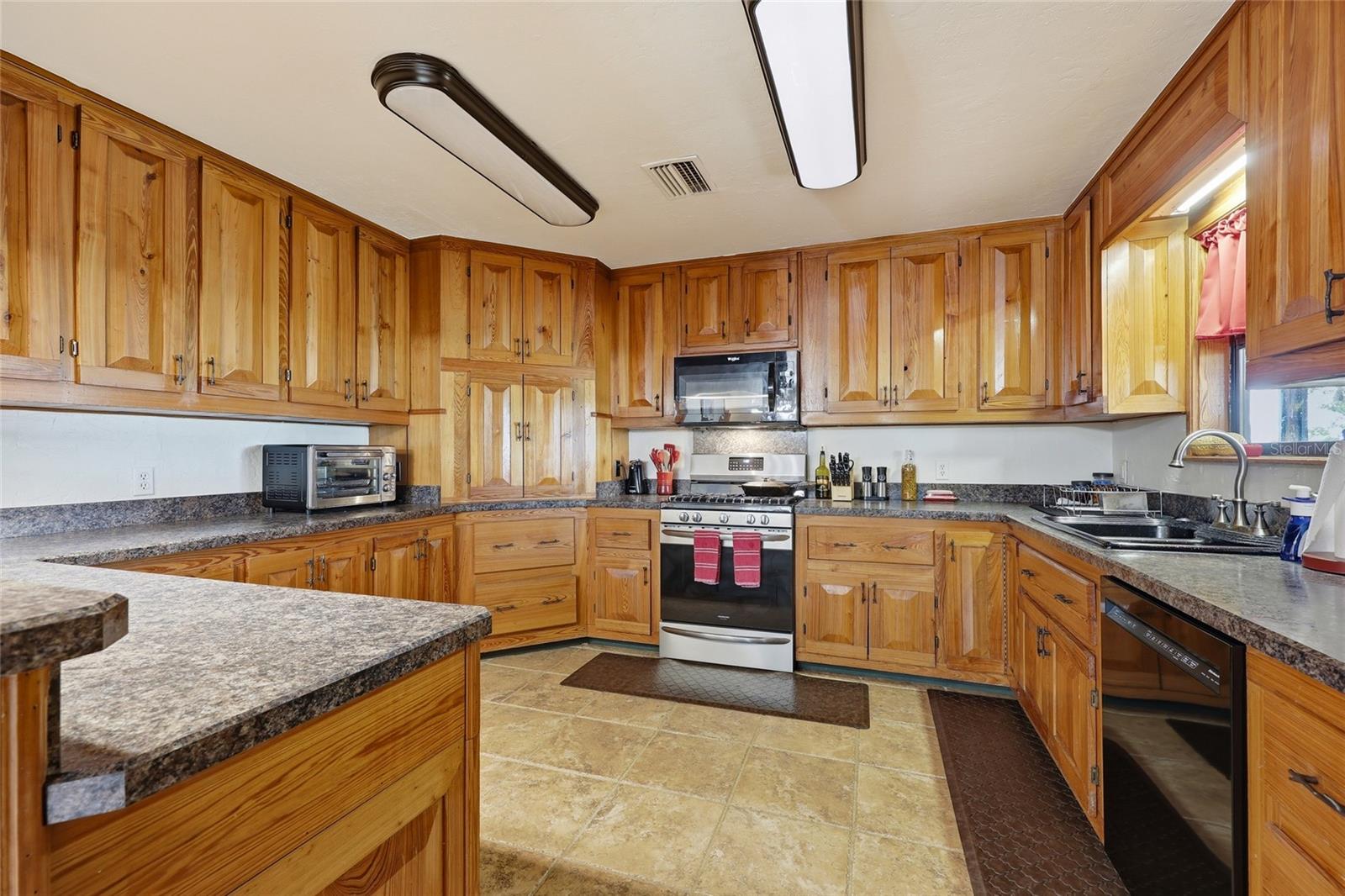Image 71 of 99 For 11131 Ne 35th Street