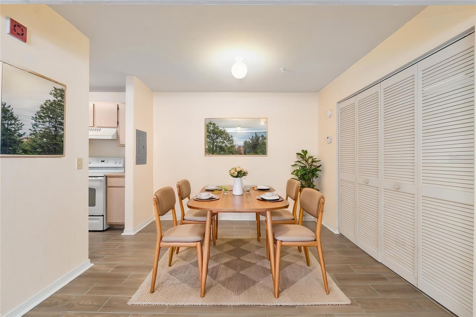 Image 14 of 35 For 2360 Archer Road 706