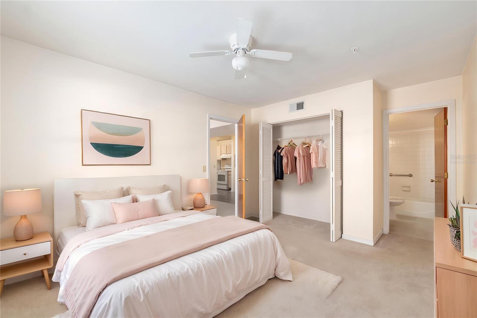 Image 27 of 35 For 2360 Archer Road 706