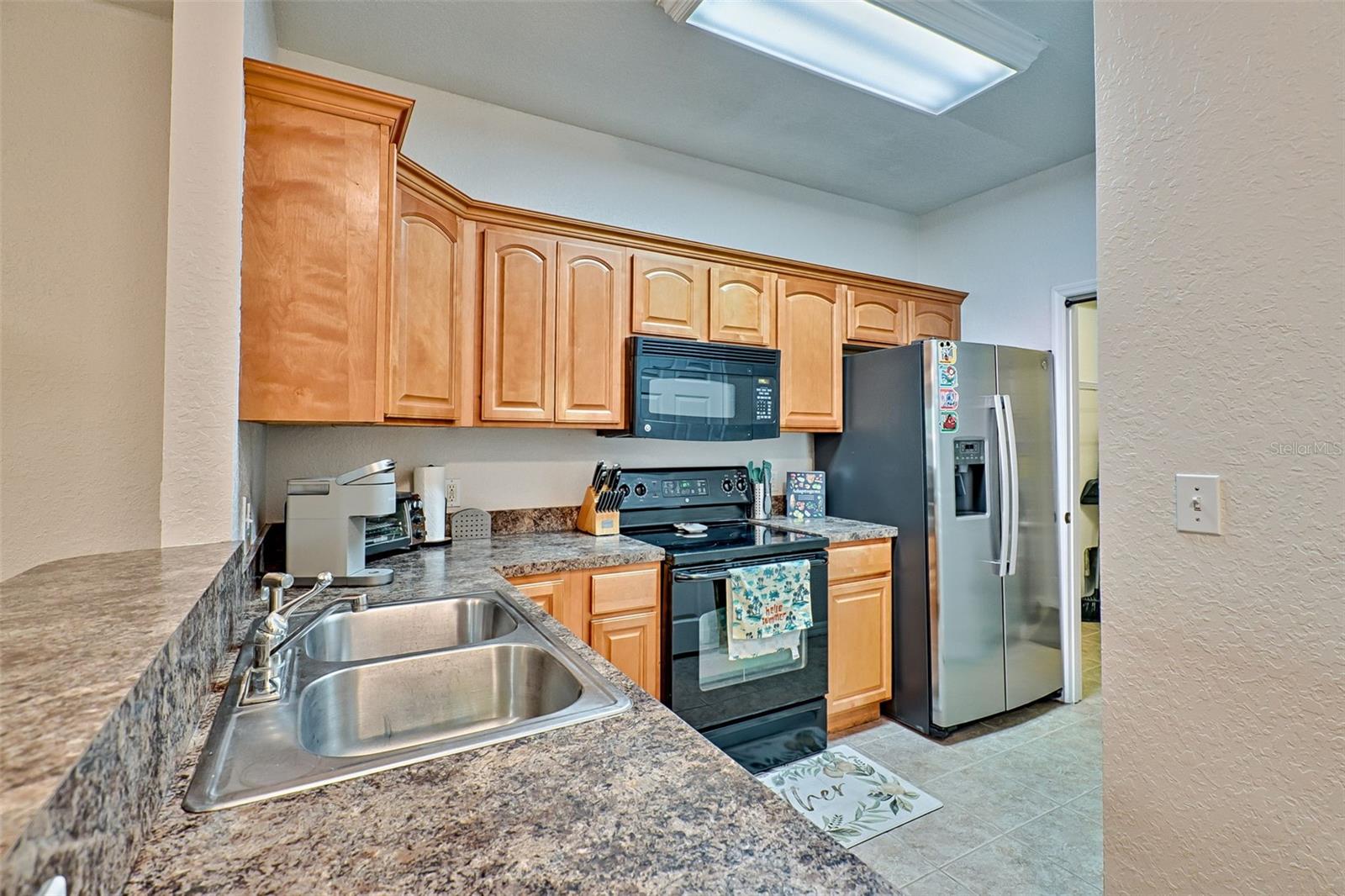 Image 11 of 25 For 2710 104 Court B