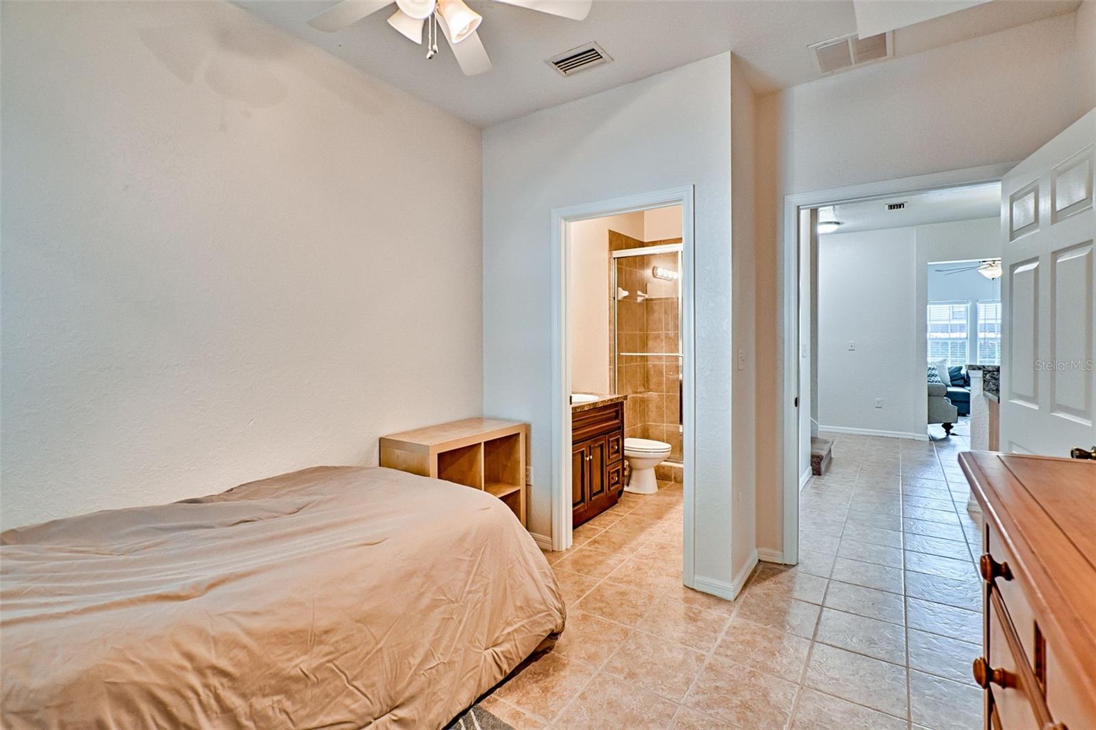 Image 15 of 25 For 2710 104 Court B