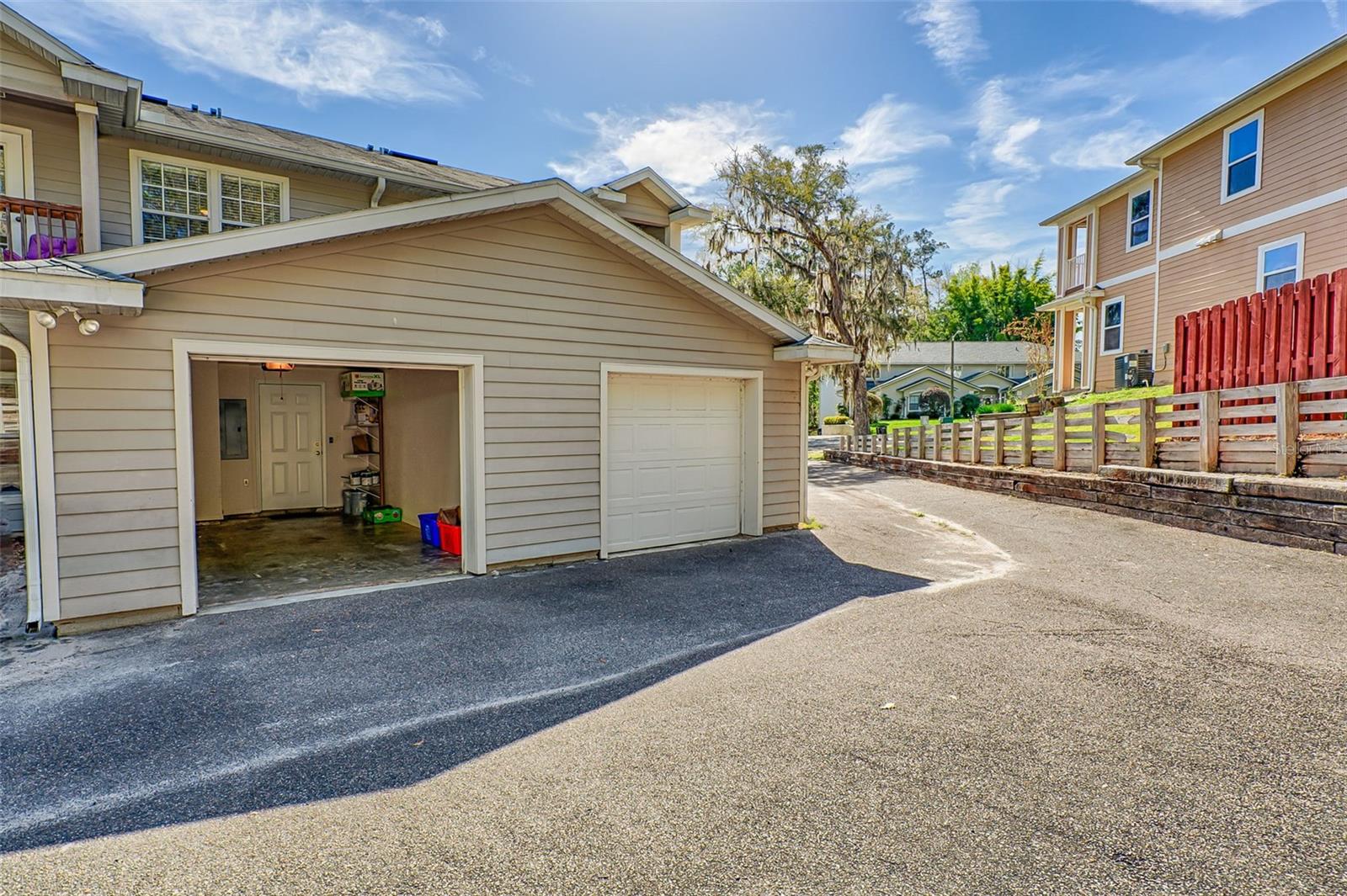 Image 3 of 25 For 2710 104 Court B