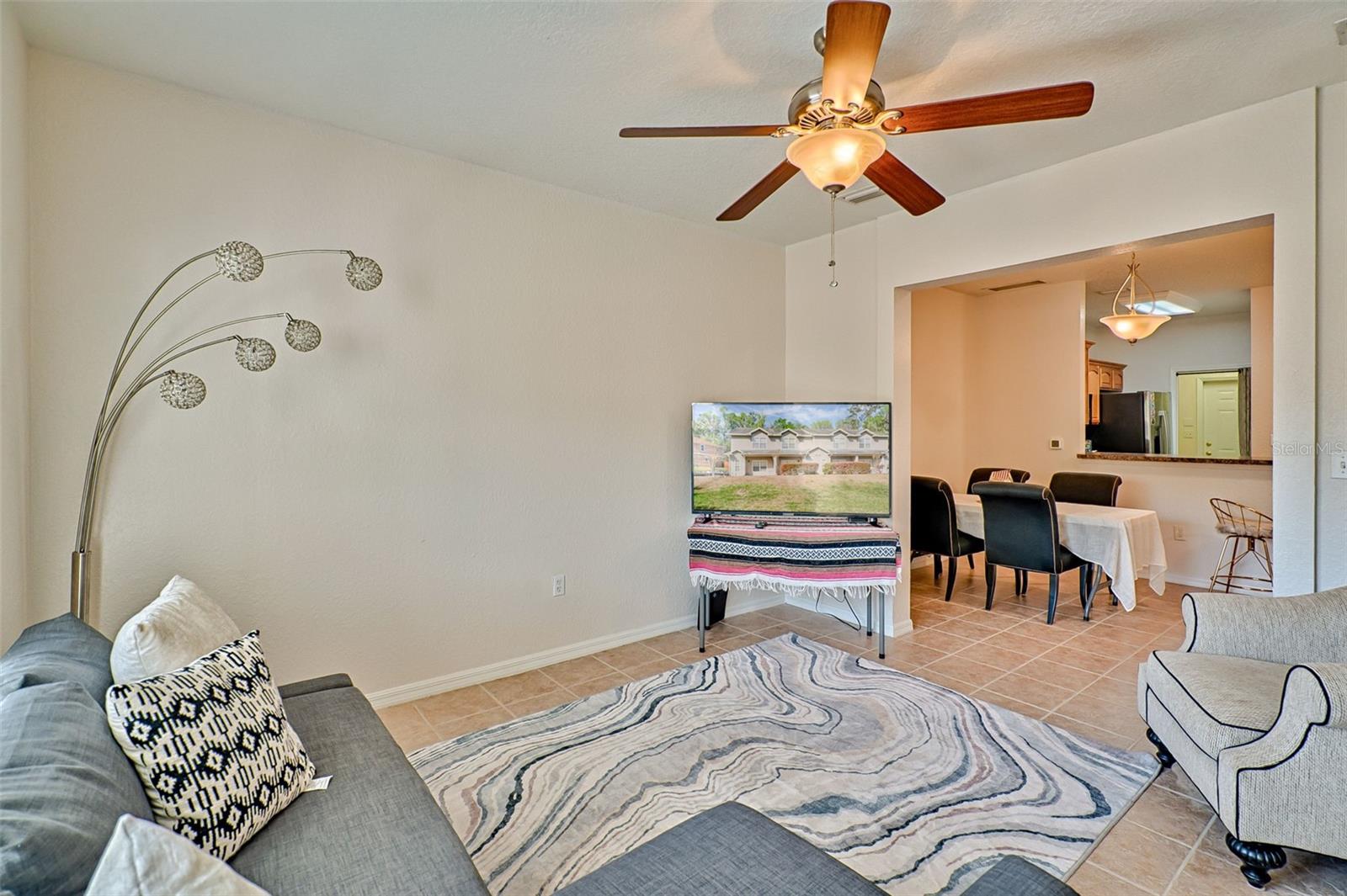 Image 4 of 25 For 2710 104 Court B