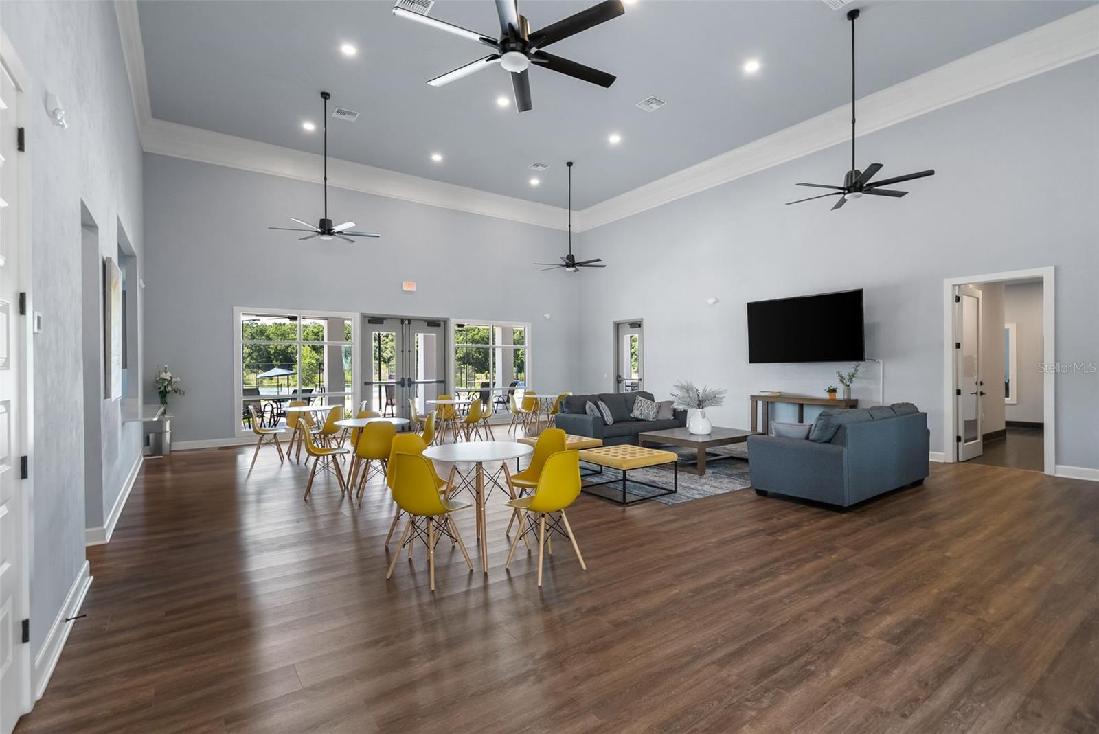 Image 10 of 47 For 9358 68th Lane