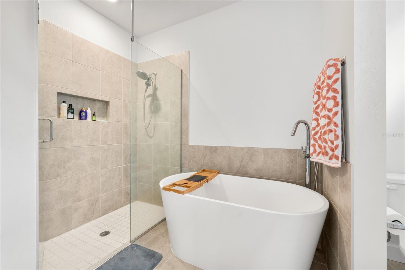 Image 34 of 47 For 9358 68th Lane