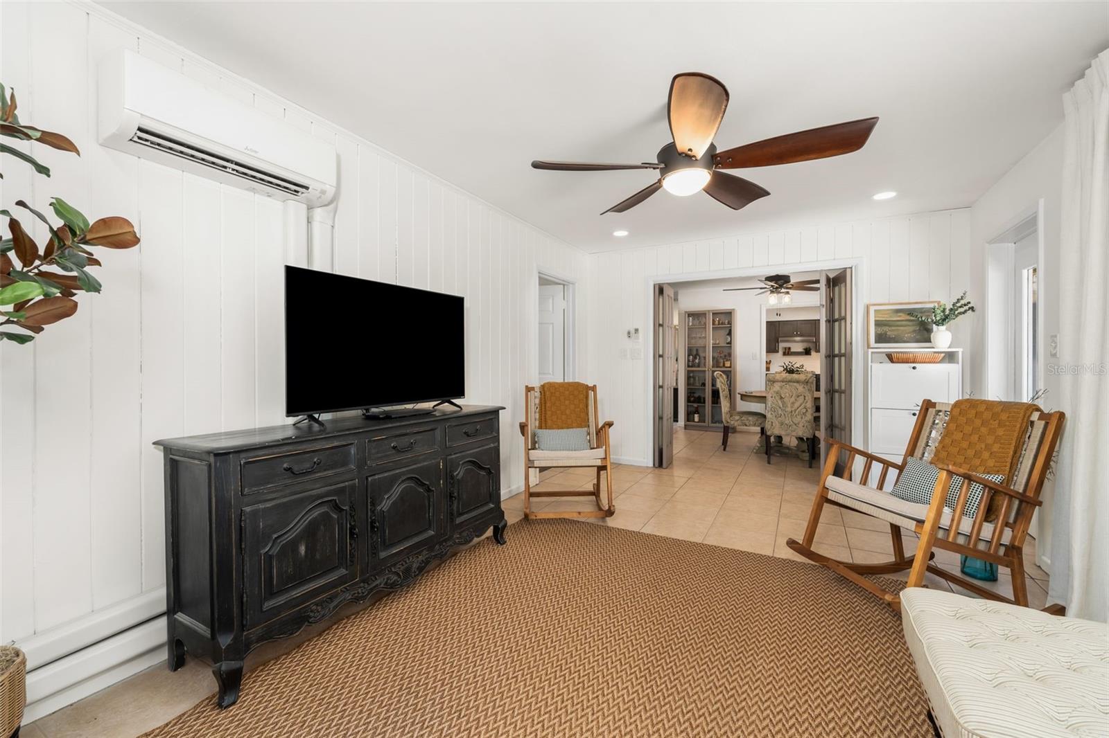 Image 11 of 35 For 3816 4th Place