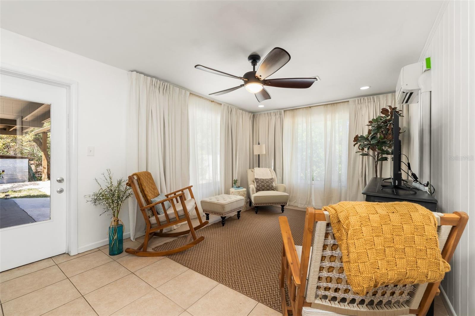 Image 12 of 35 For 3816 4th Place