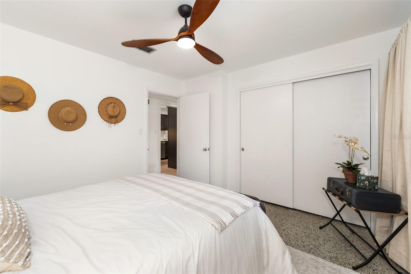 Image 14 of 35 For 3816 4th Place