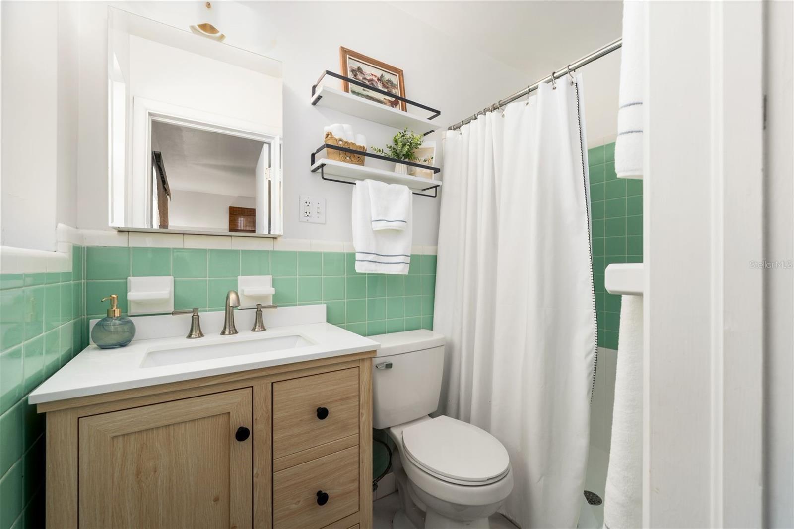 Image 18 of 35 For 3816 4th Place