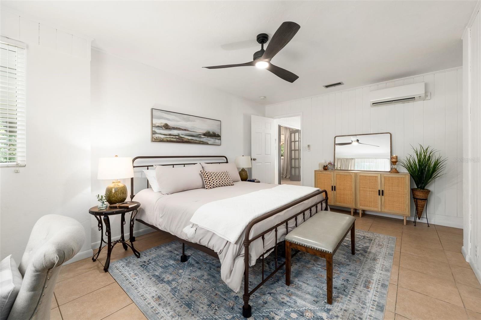 Image 21 of 35 For 3816 4th Place