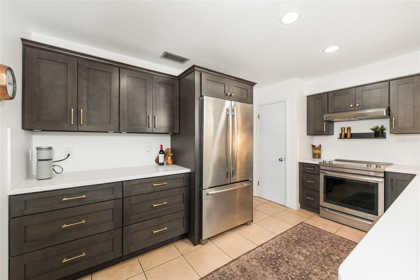 Image 4 of 35 For 3816 4th Place