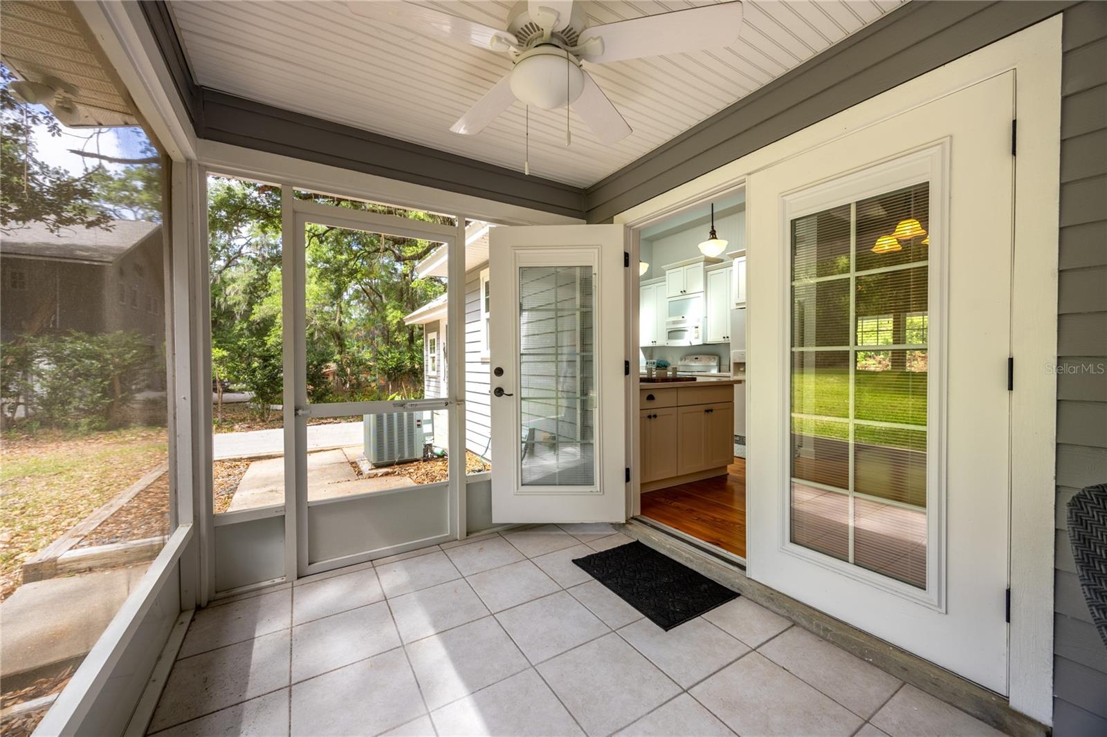Image 18 of 49 For 5028 47th Street