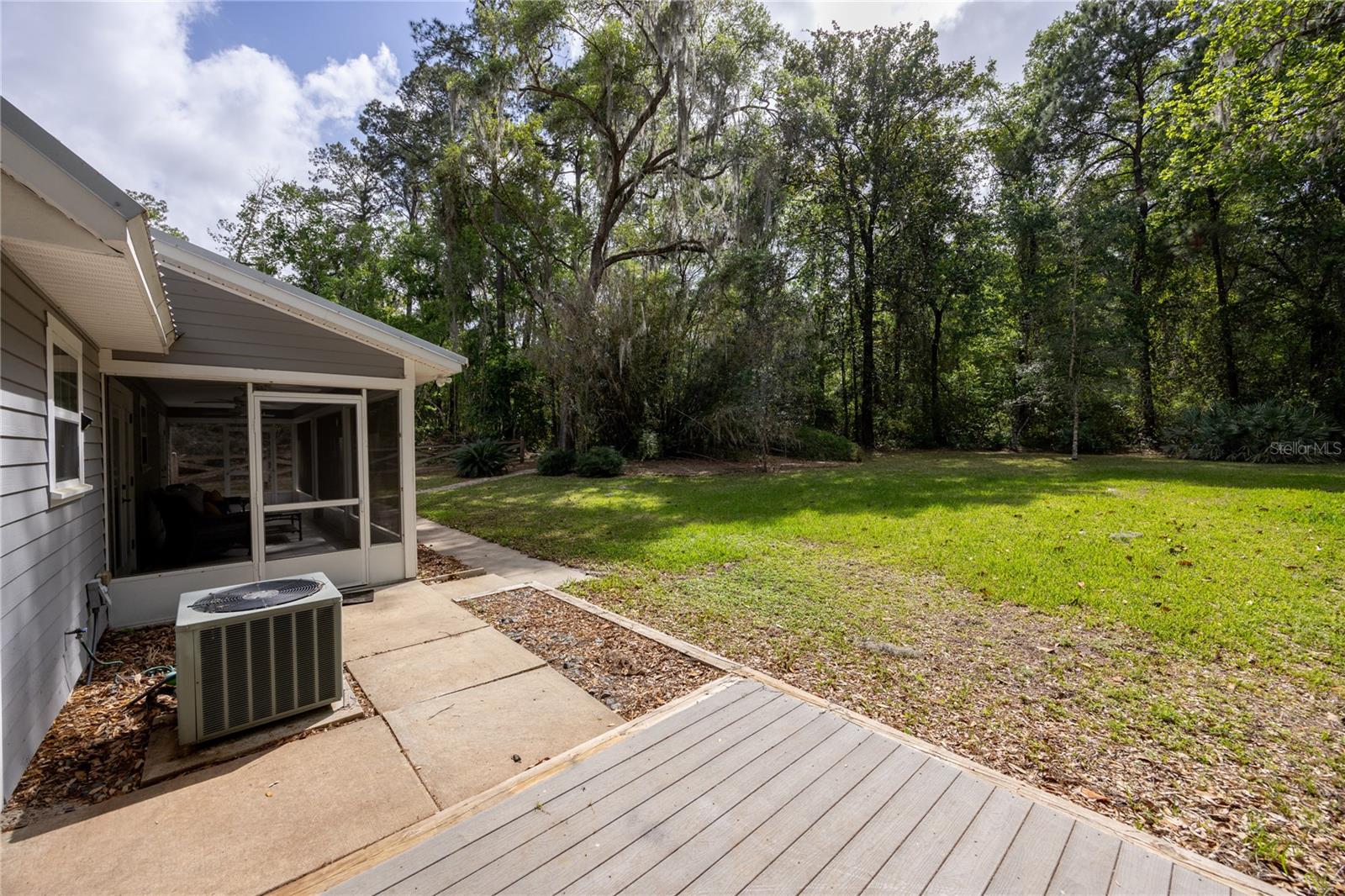 Image 20 of 49 For 5028 47th Street