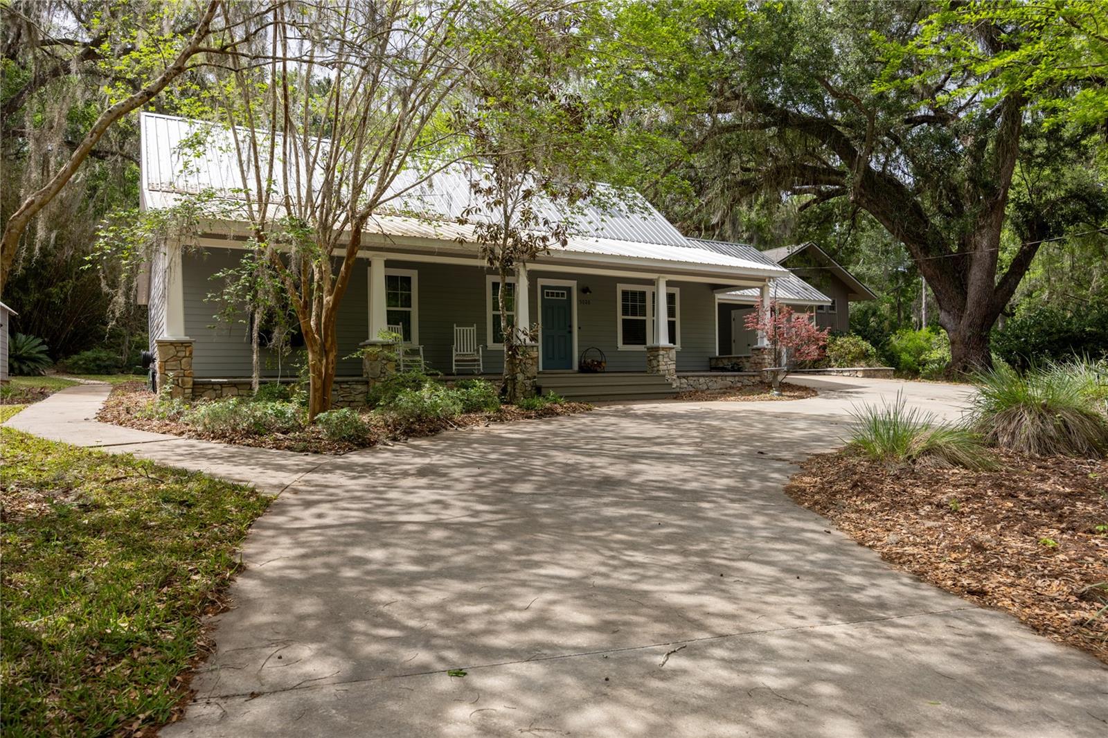 Image 3 of 49 For 5028 47th Street