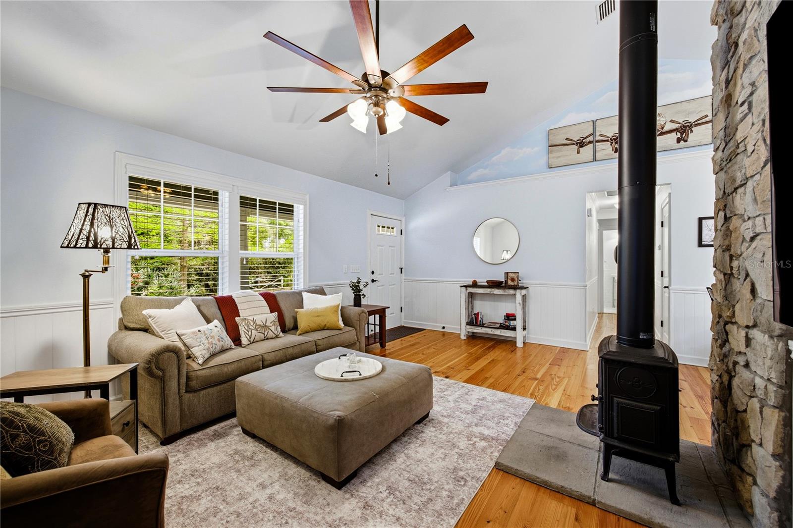 Image 30 of 49 For 5028 47th Street