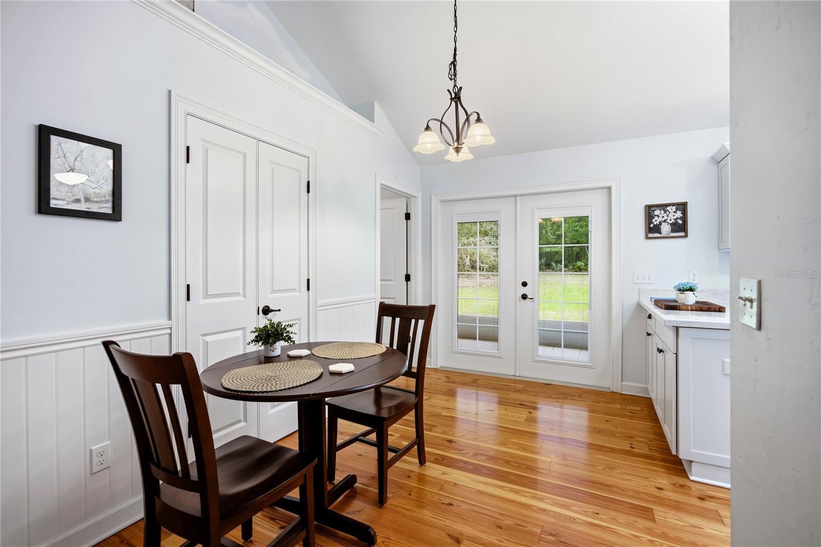 Image 32 of 49 For 5028 47th Street