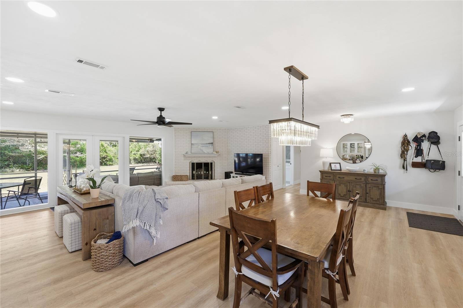 Image 16 of 71 For 2230 20th Court