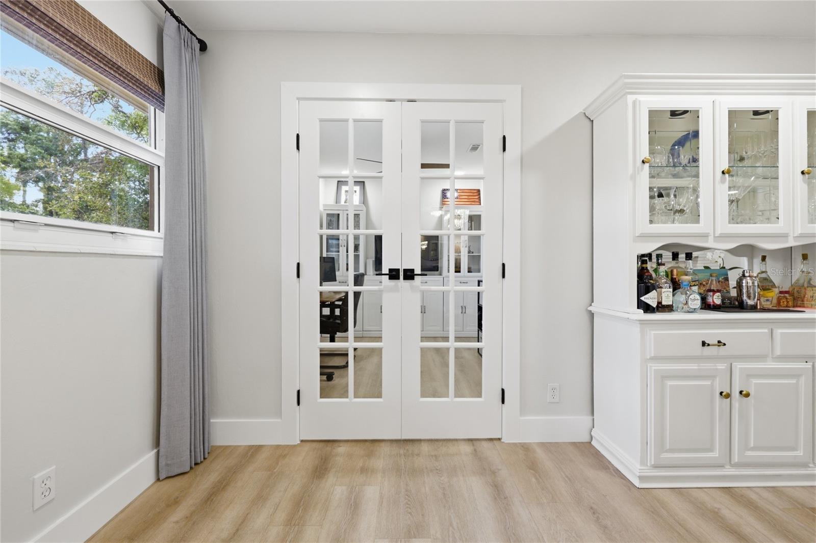 Image 17 of 71 For 2230 20th Court