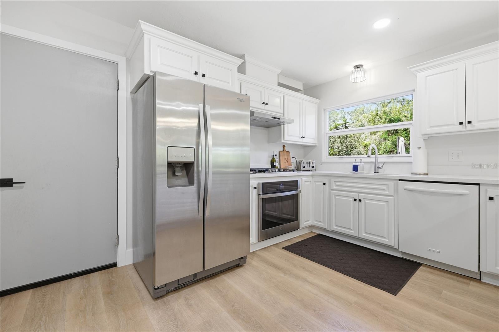 Image 22 of 71 For 2230 20th Court