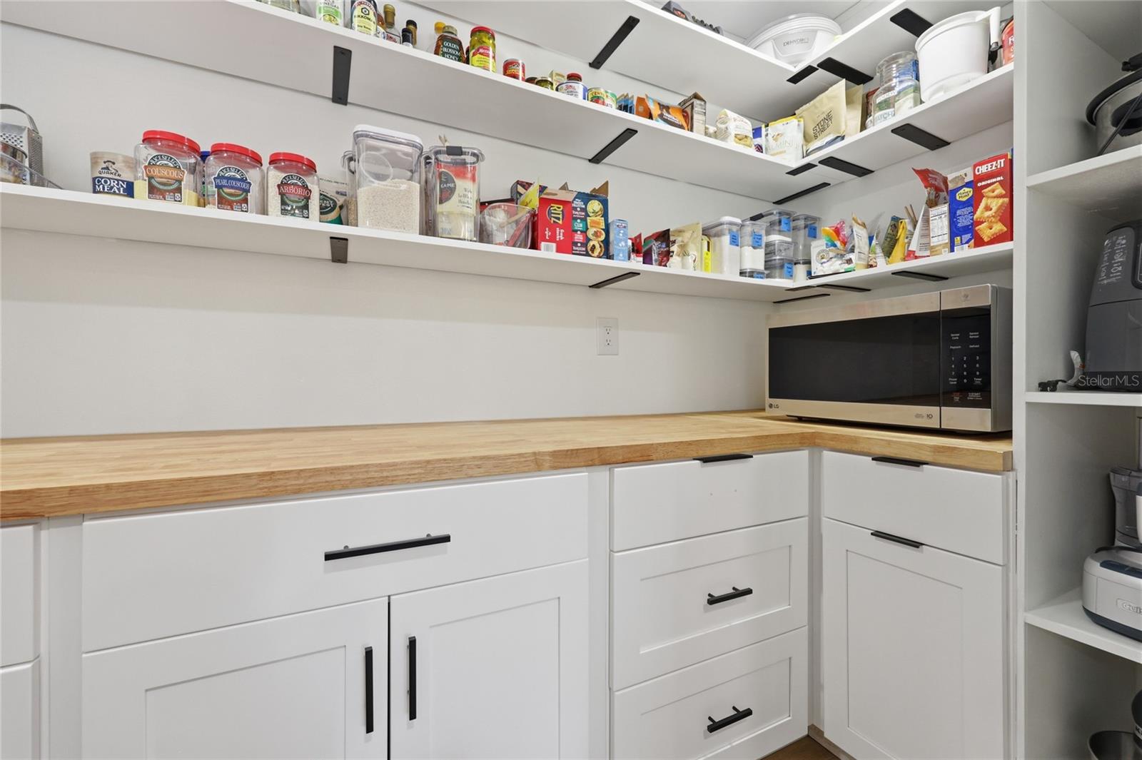 Image 30 of 71 For 2230 20th Court