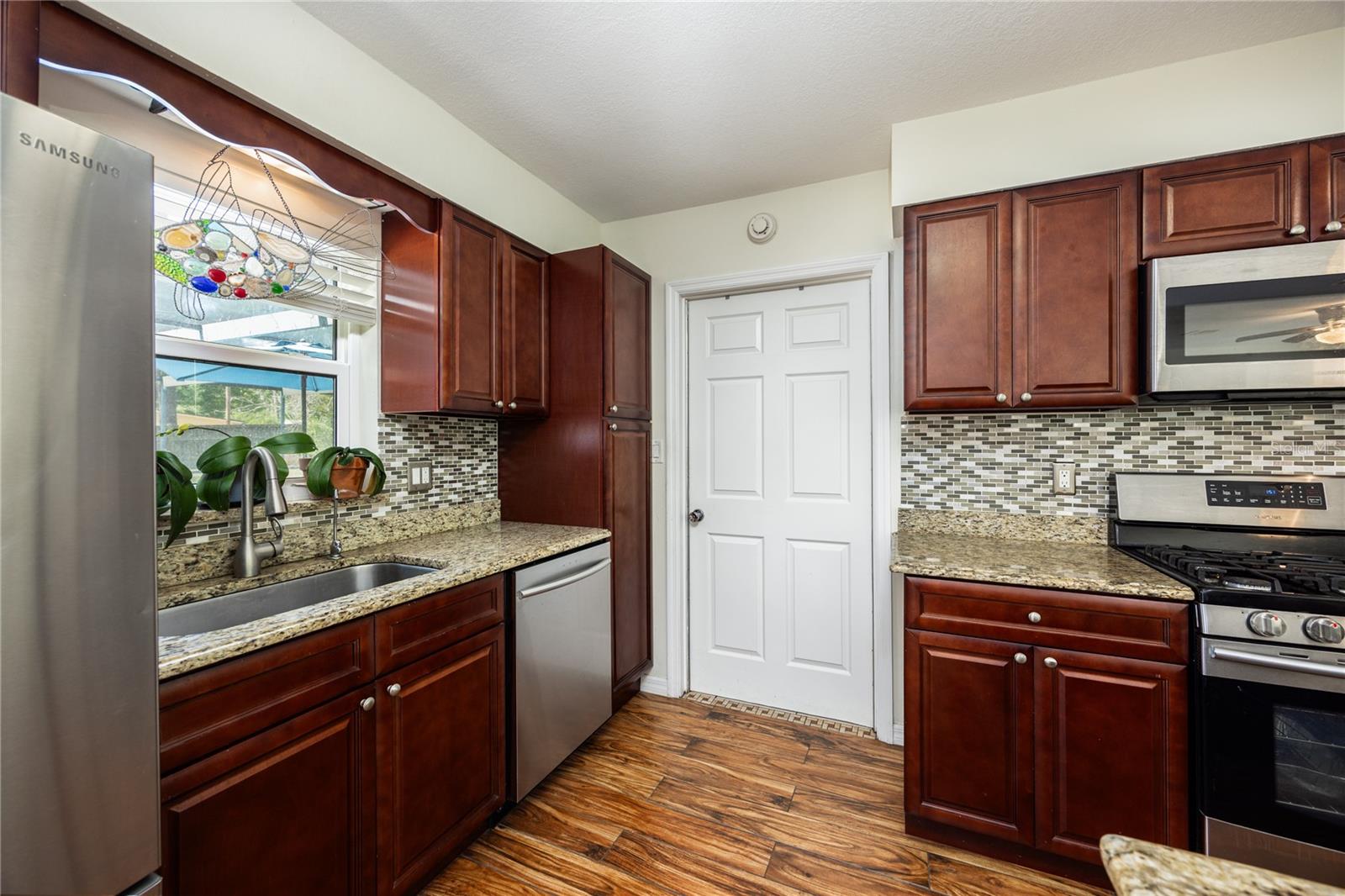 Image 18 of 50 For 5016 36th Street