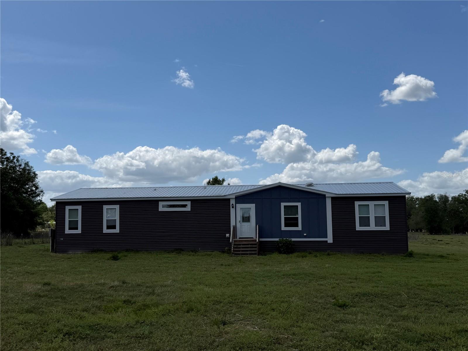 Image 2 of 27 For 6895 139th Drive