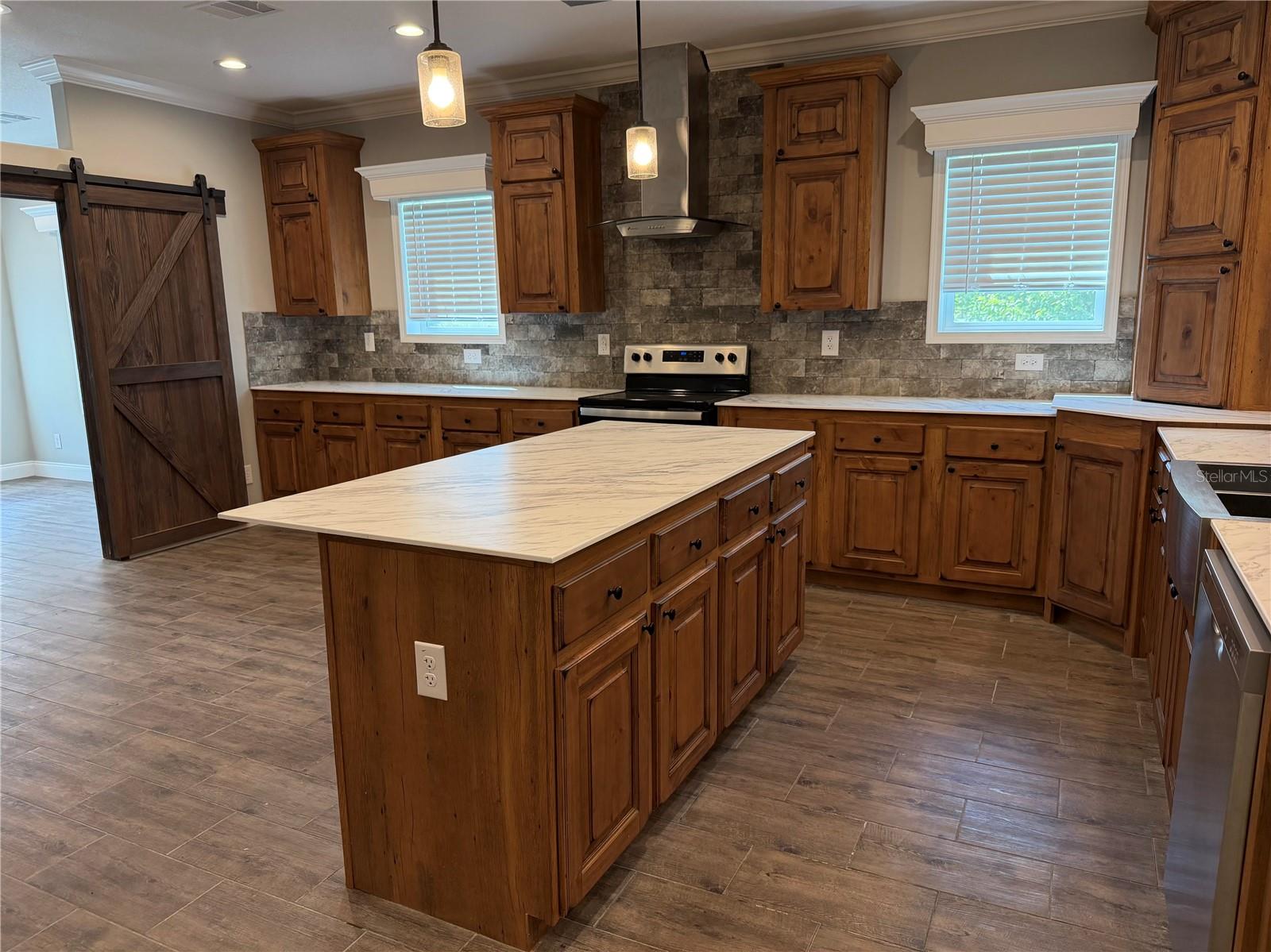 Image 6 of 27 For 6895 139th Drive