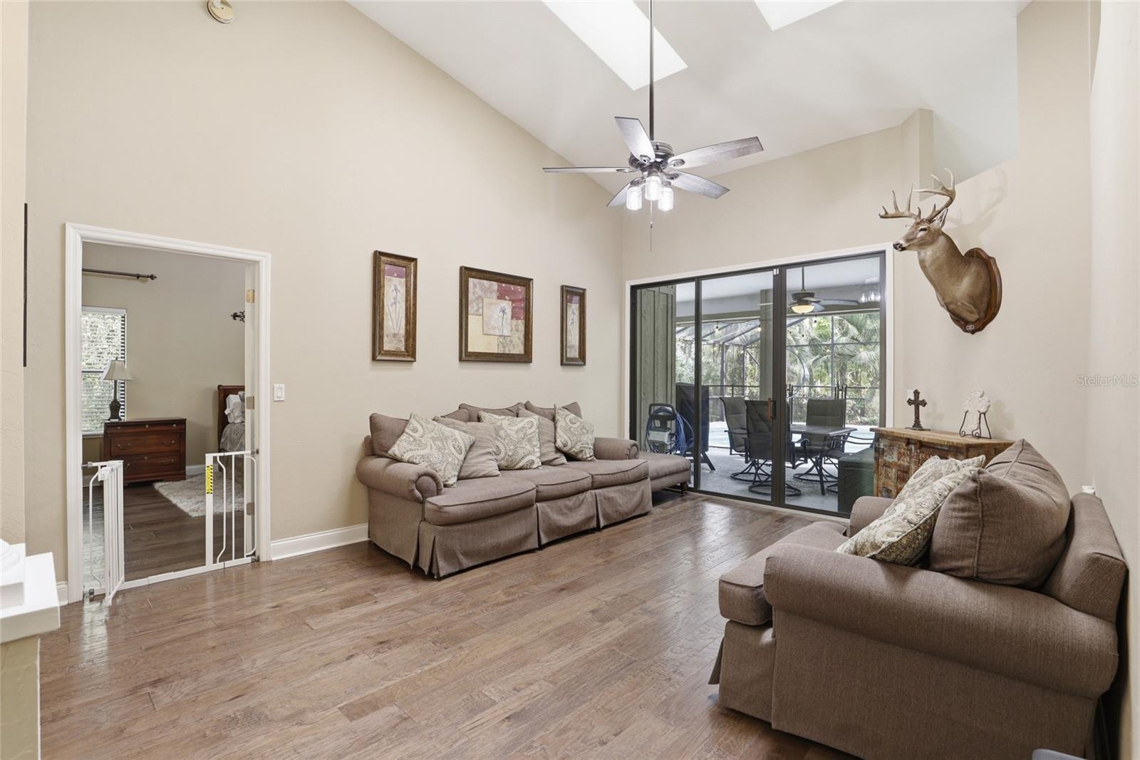 Image 14 of 76 For 4441 85th Way