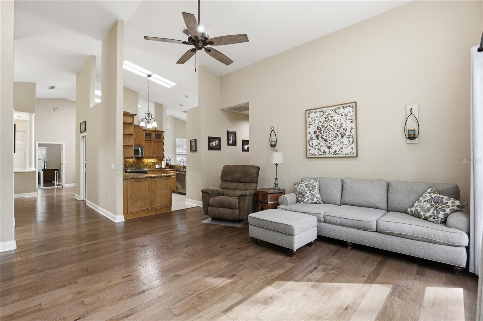 Image 19 of 76 For 4441 85th Way