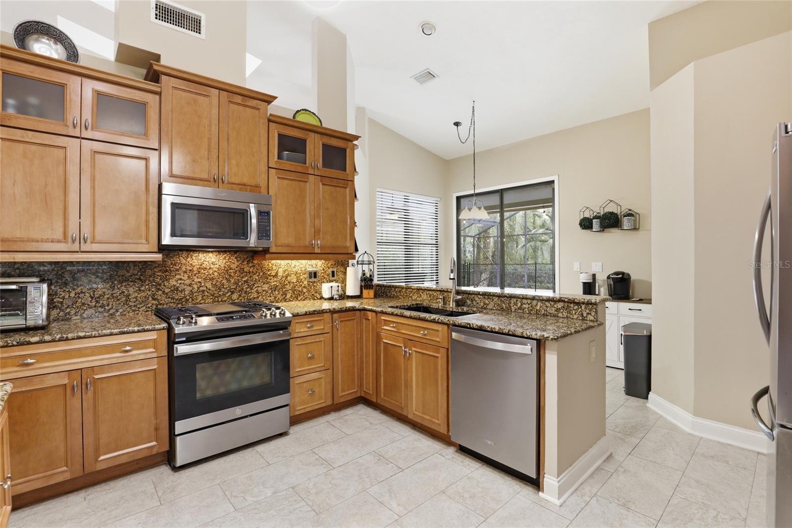 Image 24 of 76 For 4441 85th Way