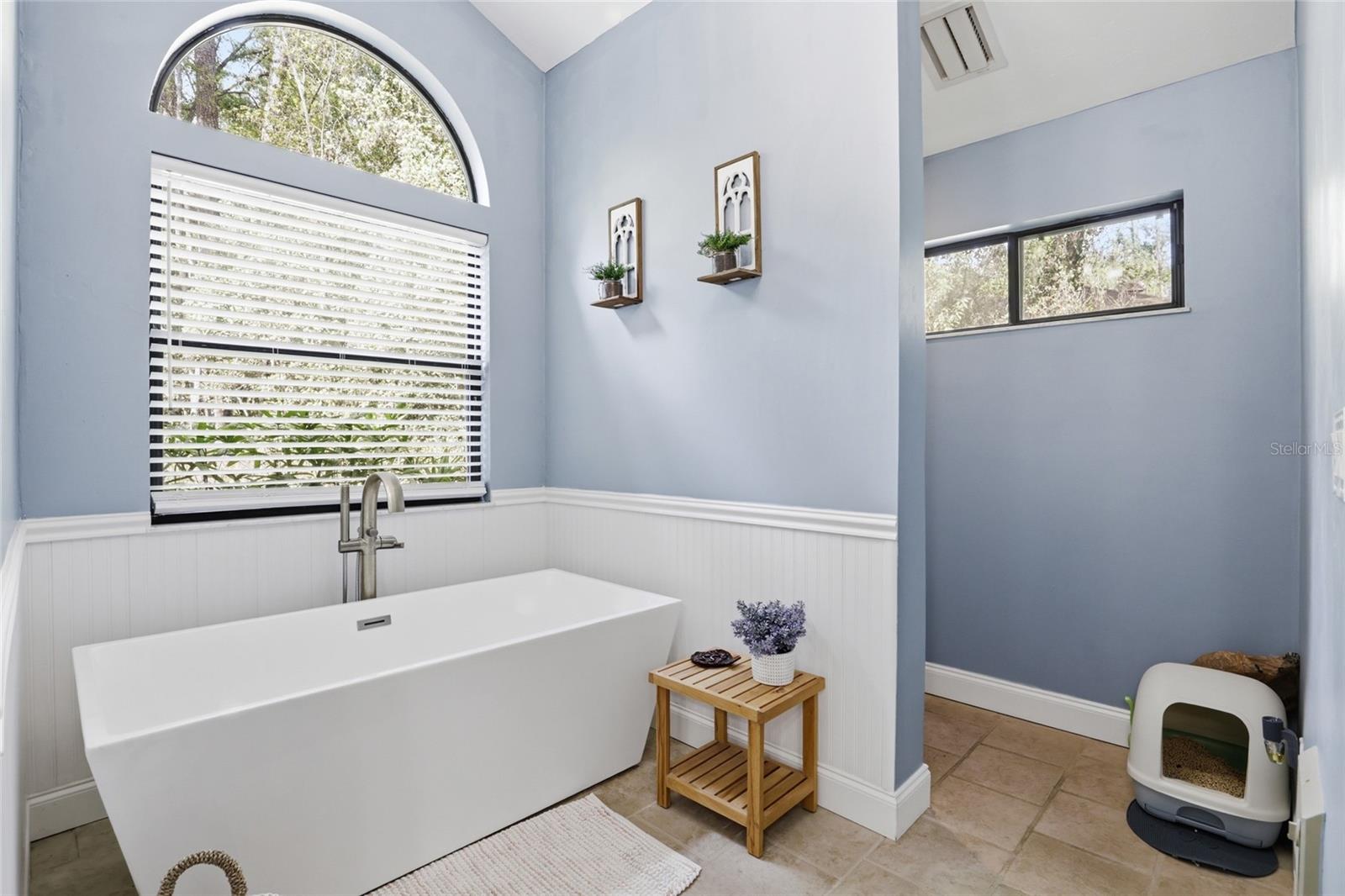 Image 47 of 76 For 4441 85th Way